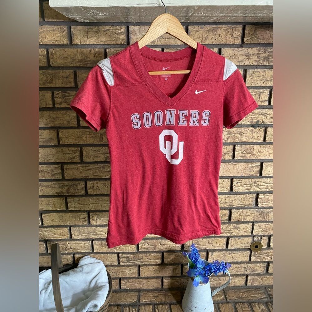 Oklahoma Sooners vneck